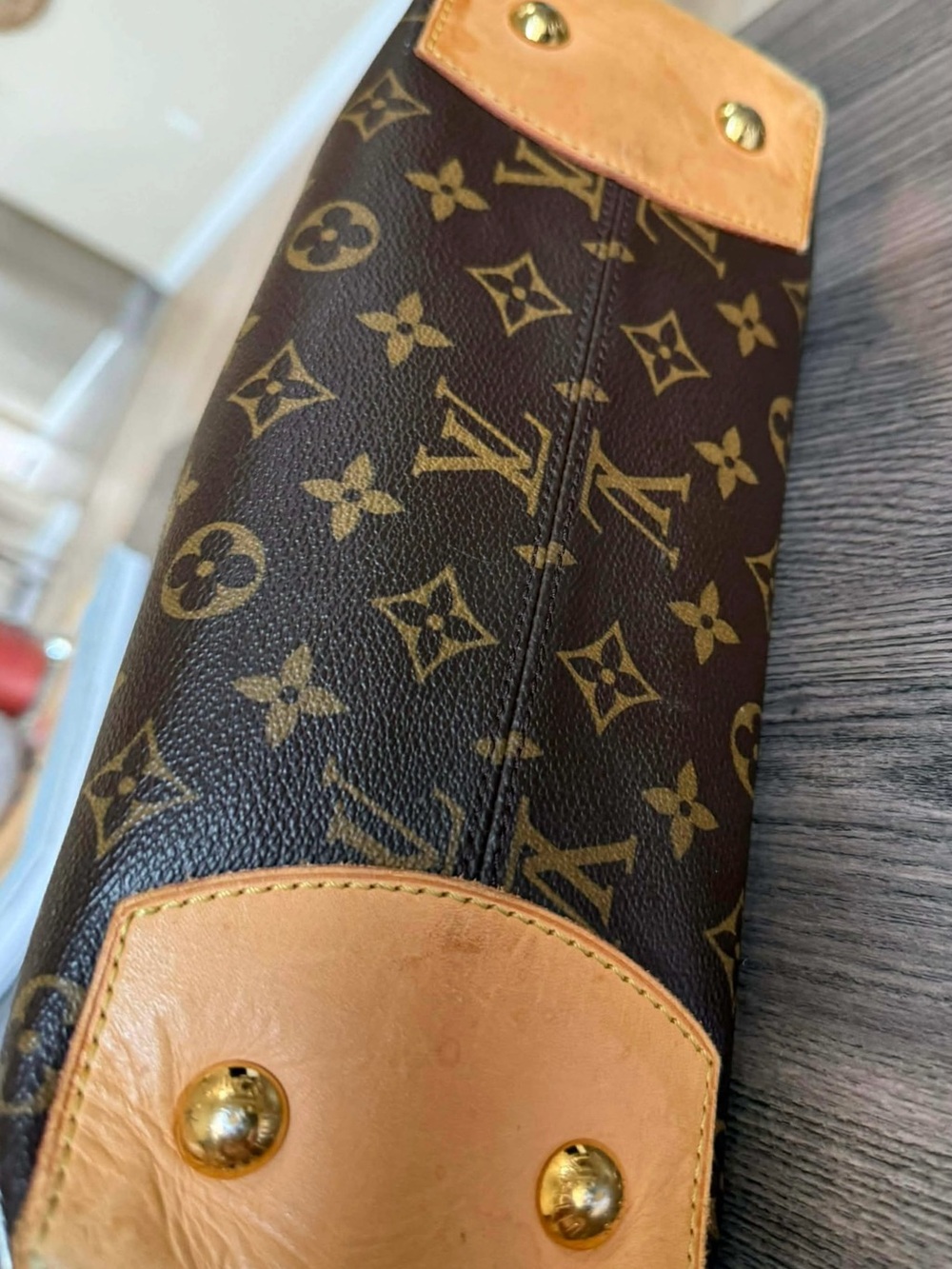 🤎 Louis Vuitton Monogram Wilshire PM Tote 🤎 - Picture 11 of 15